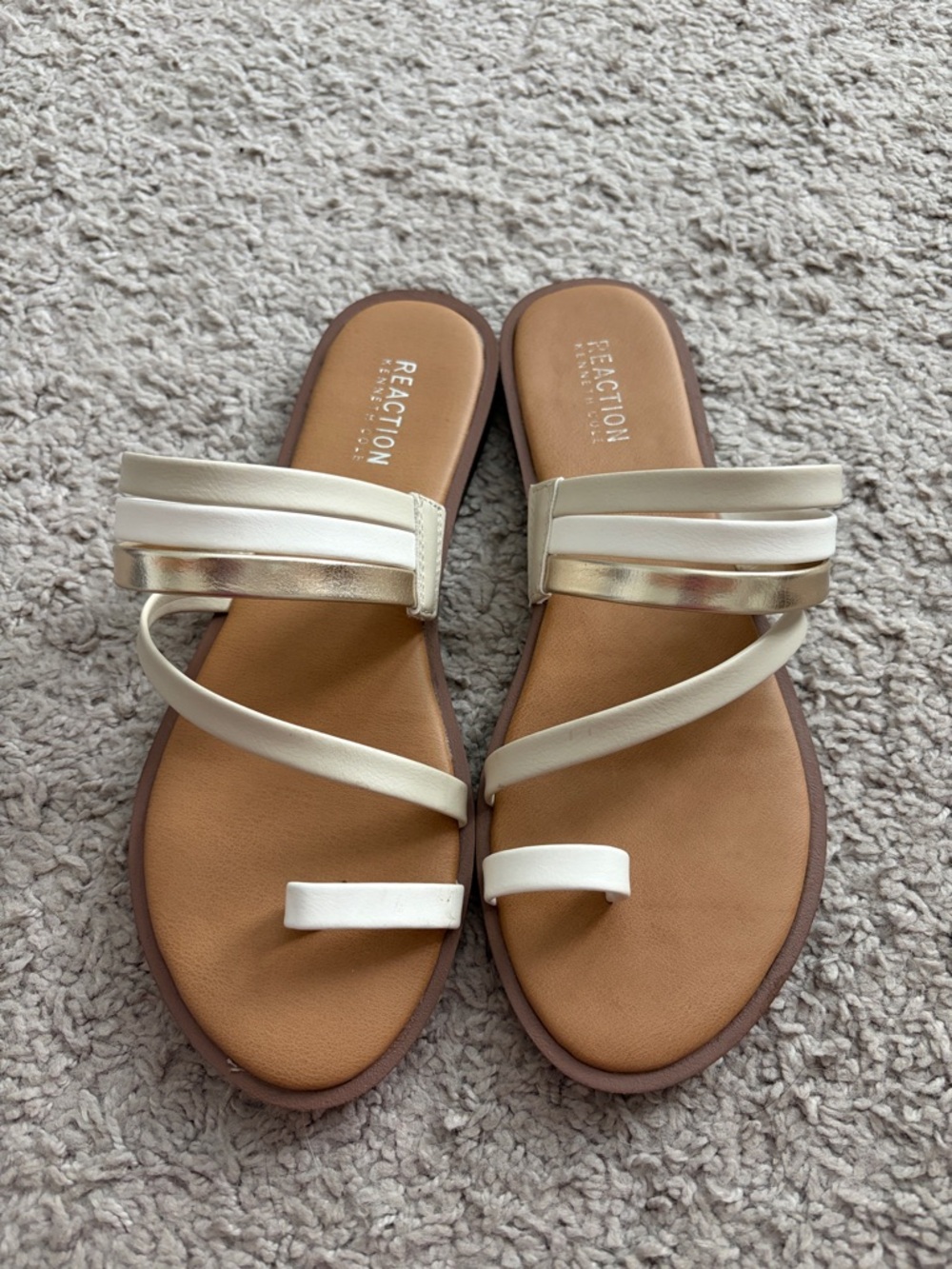 Reaction Kenneth Strappy Toe-Loop Sandals